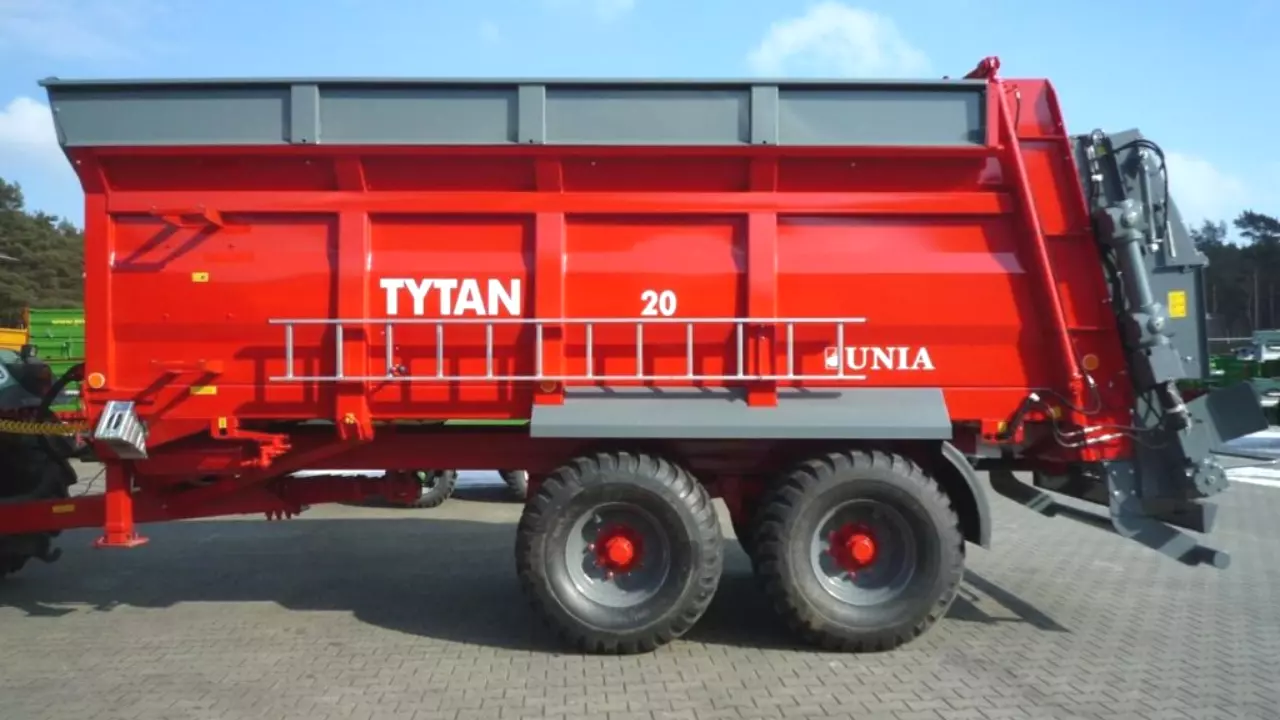 Mėšlo kratytuvas UNIA TYTAN 20/24