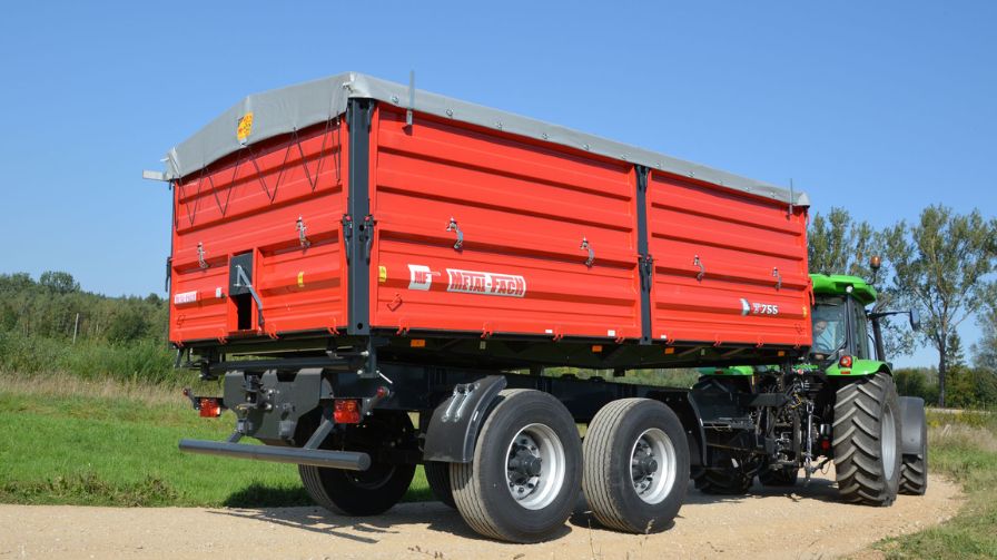 Puspriekabė METAL-FACH T755