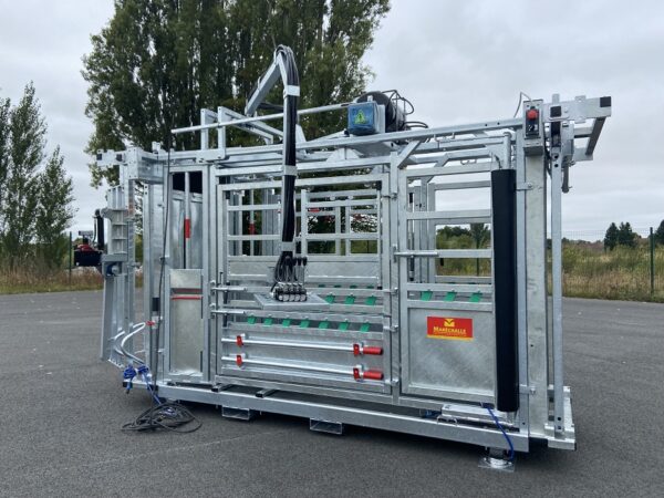 Hidraulinės staklės galvijams MARECHALLE PM 2900 - Image 3