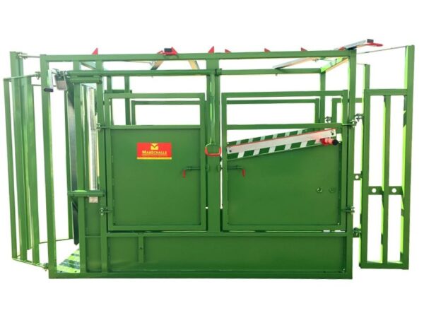Staklės galvijams MARECHALLE PM 2400