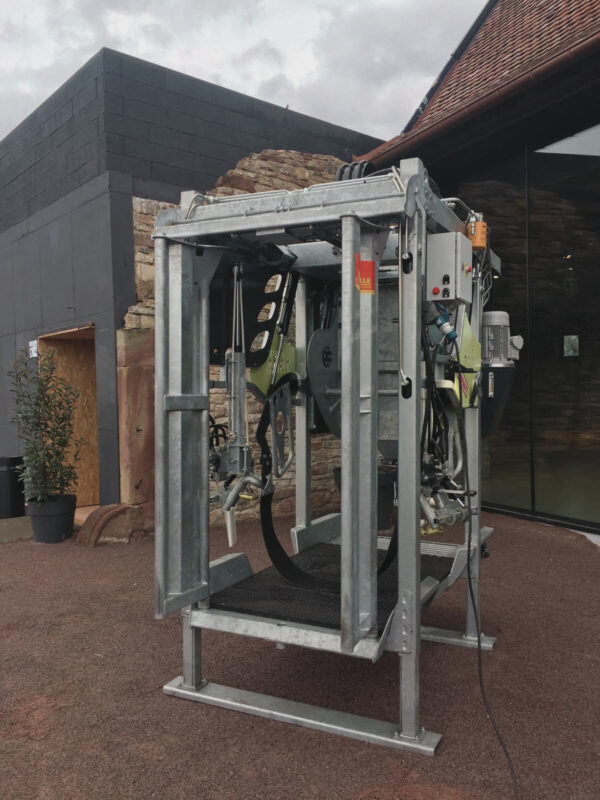 Hidraulinės staklės galvijams MARECHALLE PM 4800 - Image 3